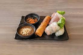Roll Combo - Fresh spring rolls and crispy imperial rolls served with dipping sauces